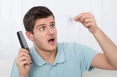 年轻人脱发怎么治疗
