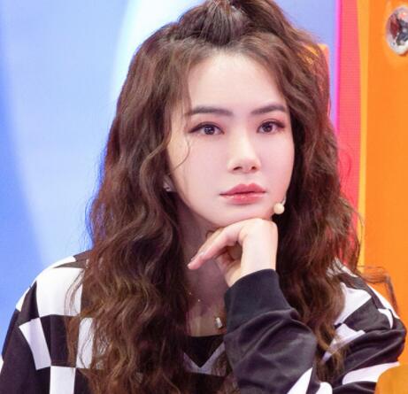长发苹果头,苹果头如何扎,苹果头发型