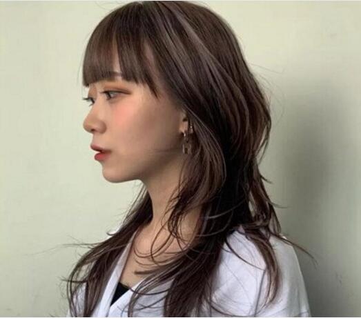 女生碎发发型