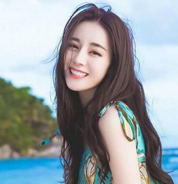 女生减龄气质长发发型